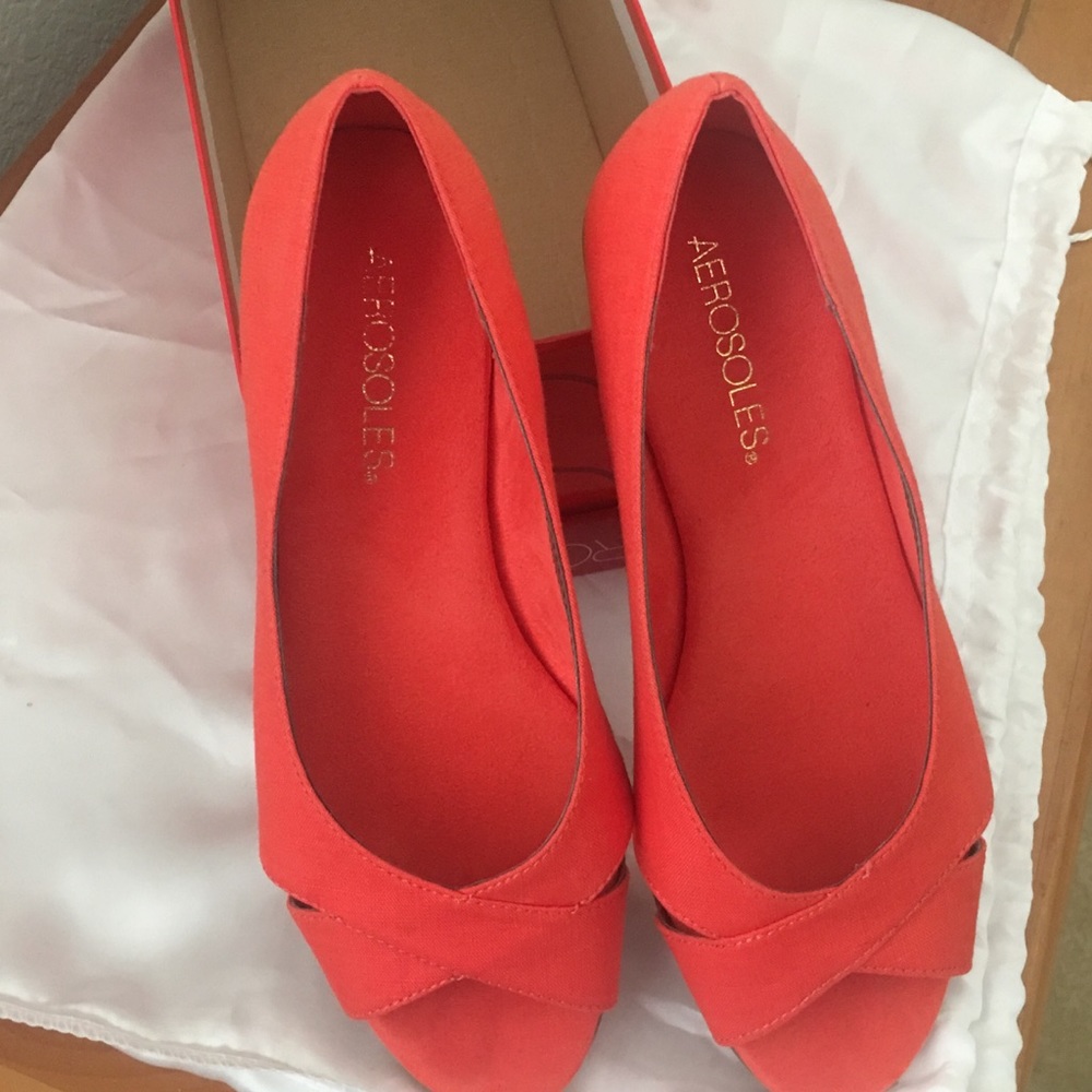 Aerosoles Wedge Shoes.